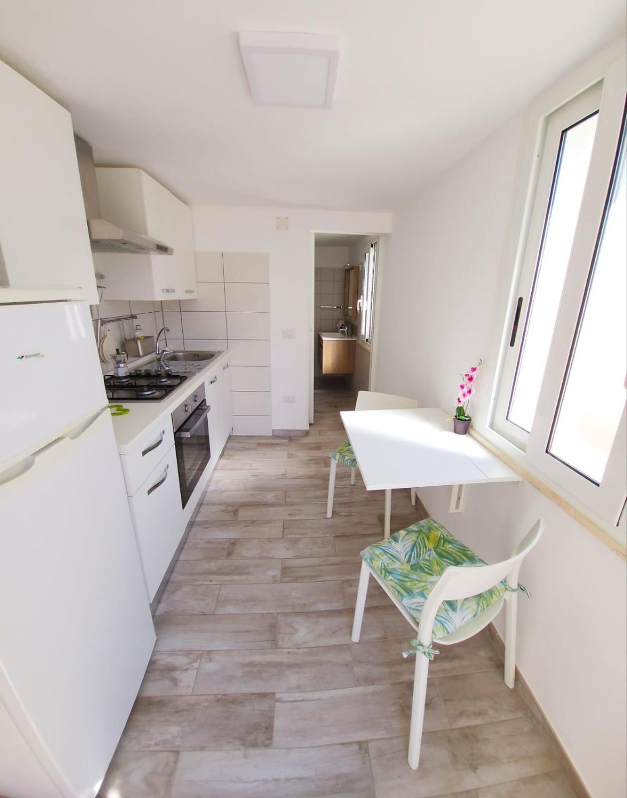 Casa Al Mare Orchidea - Motoparking - Wifi Free - Ac Cala Gonone Zewnętrze zdjęcie